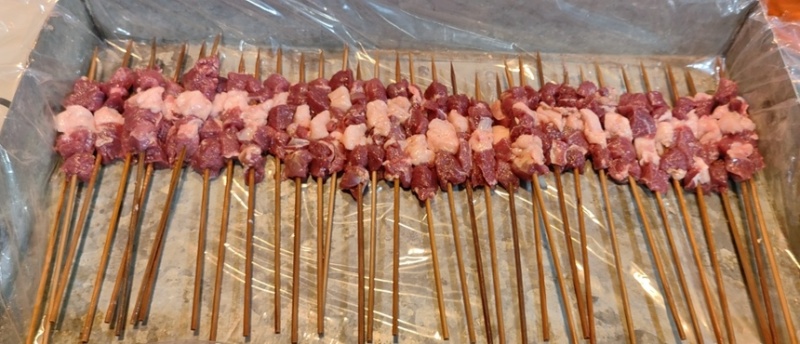 纯手工穿制羔羊肉串河北厂家直发，价钱实惠品质保证