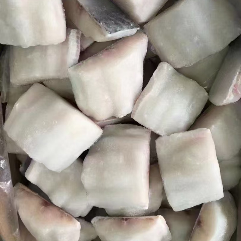 带皮巴沙鱼块