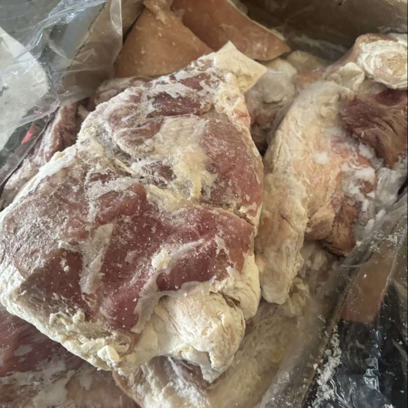 带皮五花肉块