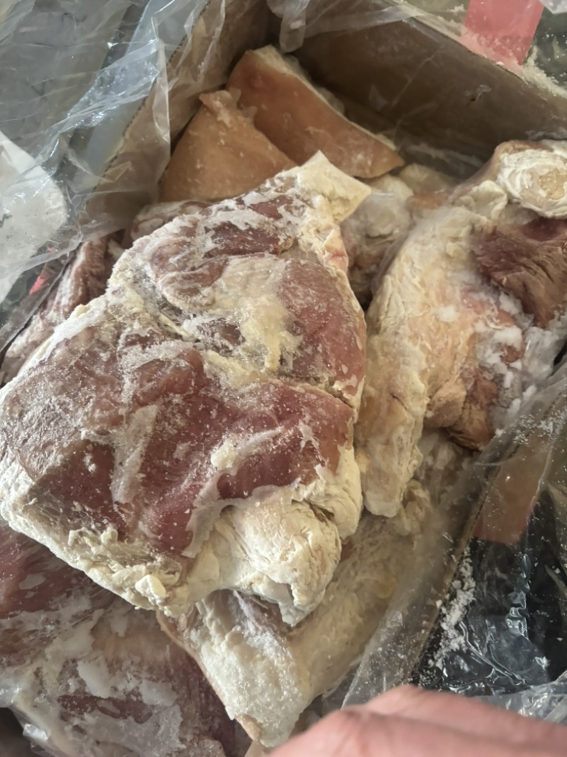 带皮五花肉块