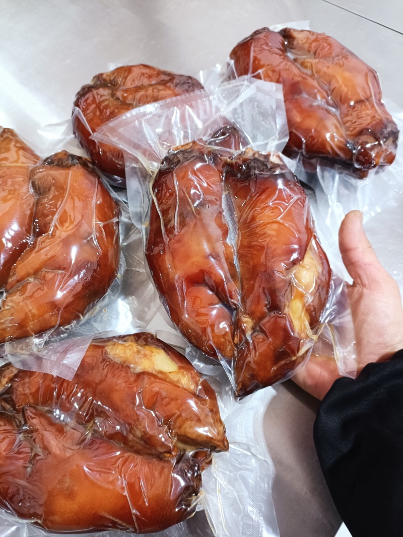 红烧猪蹄，每天生产，全熟带筋，全国发货，定金留货