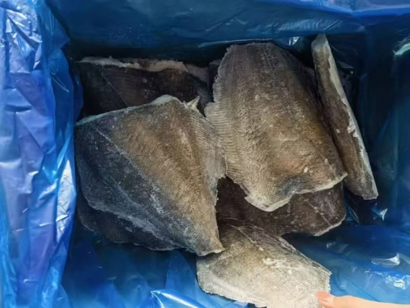箭齿鲽鱼身，去头去尾。