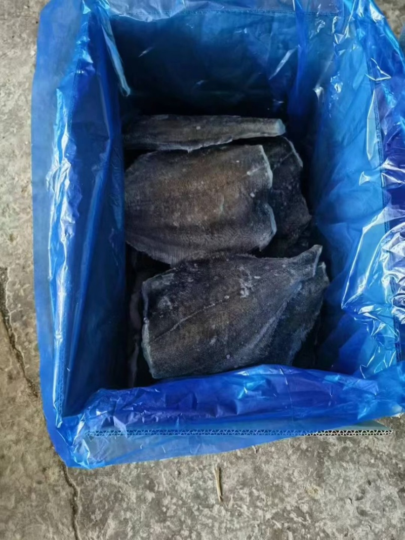箭齿鲽鱼身，去头去尾。
