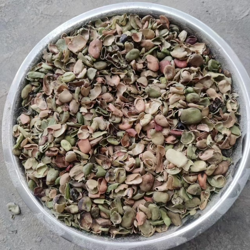青钢壳玉米芯，棉籽壳蚕豆粉大量批发来电详谈