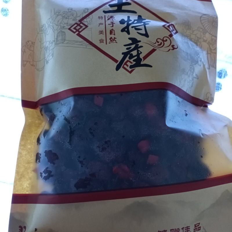农家产品，桃子干口感酸甜好的味道。