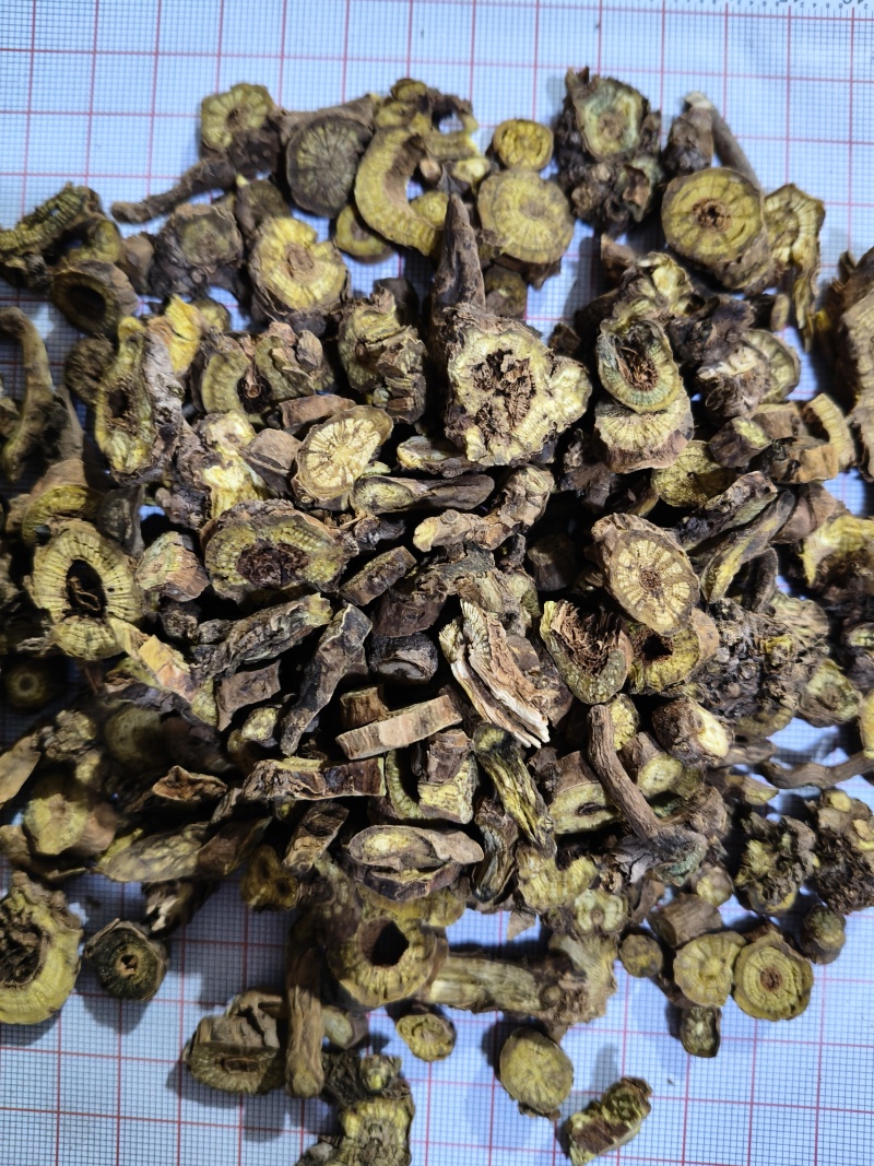 泽润中药批发供应黄芩山西四年空心黄芩