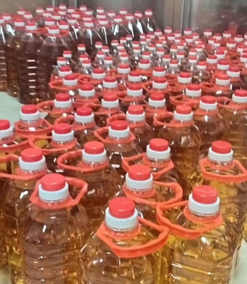 精选米压榨纯花生油纯手工***剂品质纯正量大从优