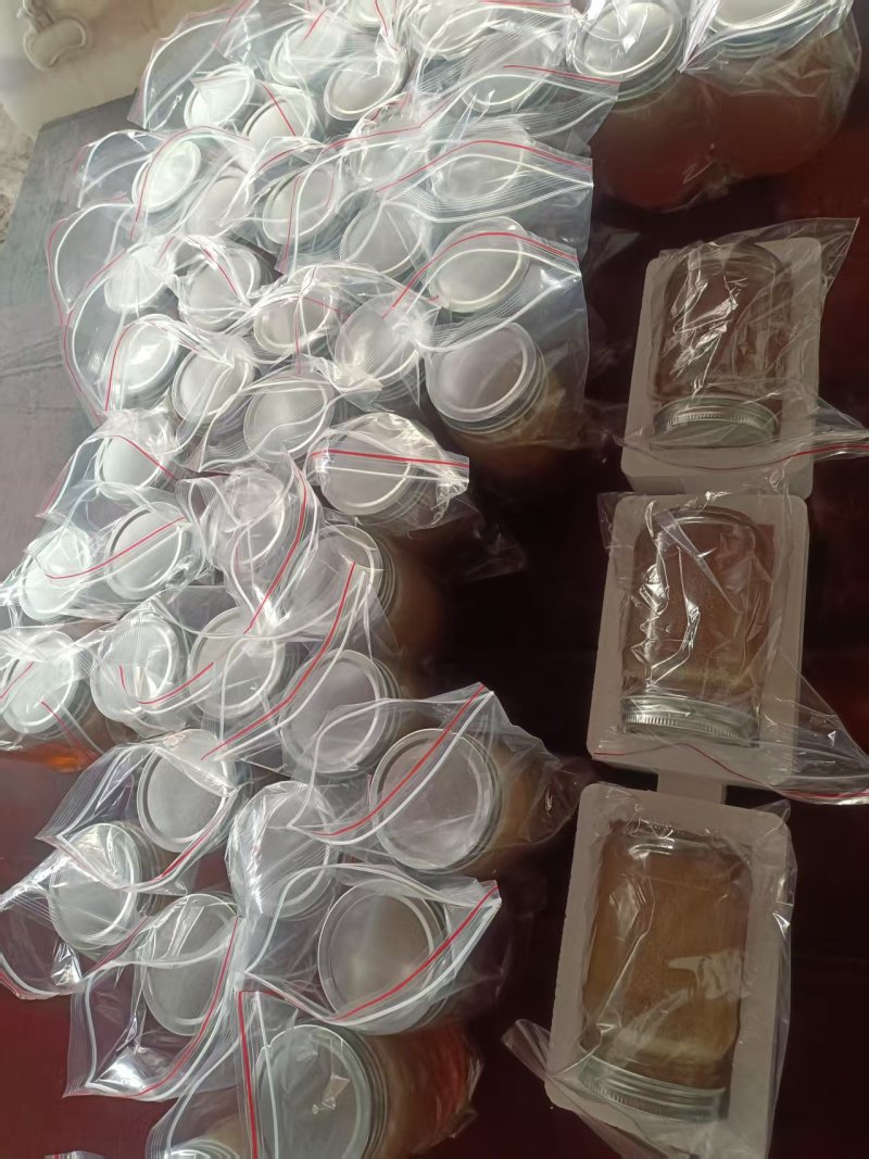 版纳野生树挂蜜