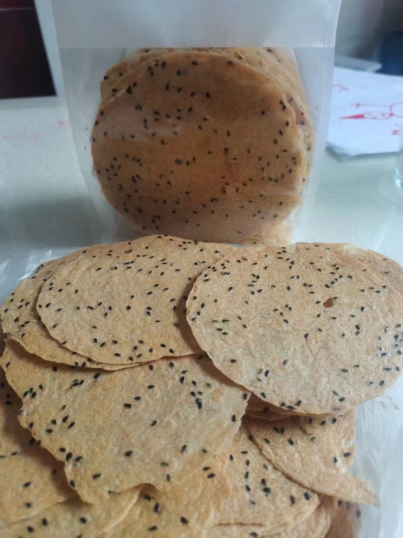 青稞饼香酥芝麻薄脆厂家批发量大从优质量保证