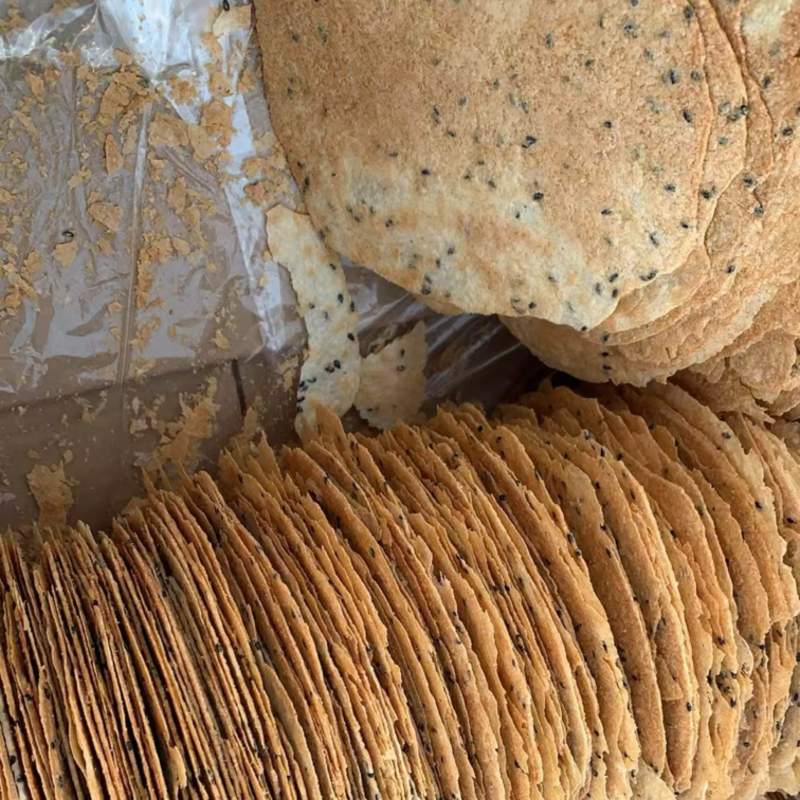 青稞饼批发工厂源头直销一箱净重十斤五种口味摆地摊赶大集