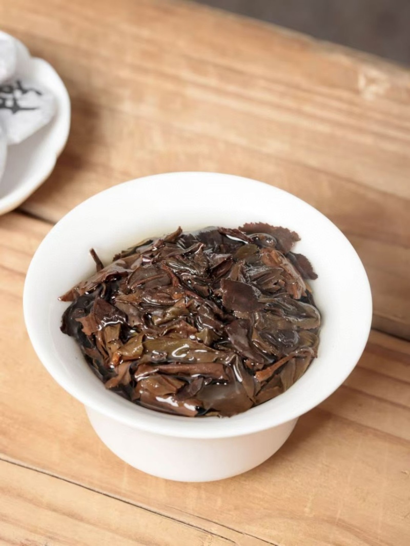 甜老白茶，罐装，250克，一罐