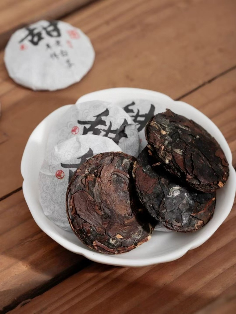 甜老白茶，罐装，250克，一罐