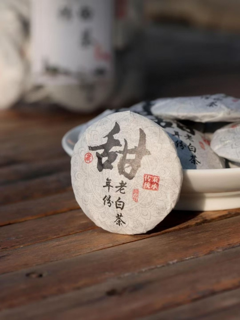 甜老白茶，罐装，250克，一罐