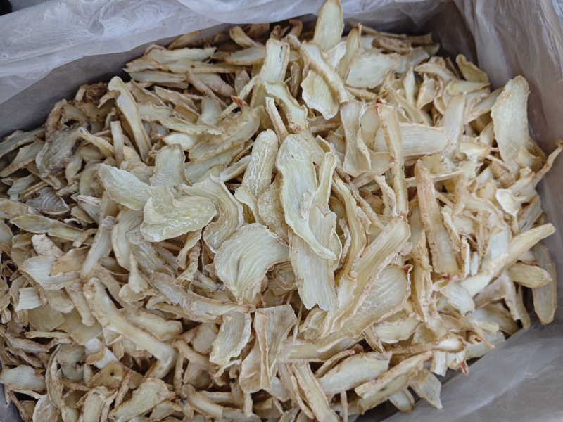 天麻，产地直供保质保量，颜色纯正，有中心片，过四号筛。
