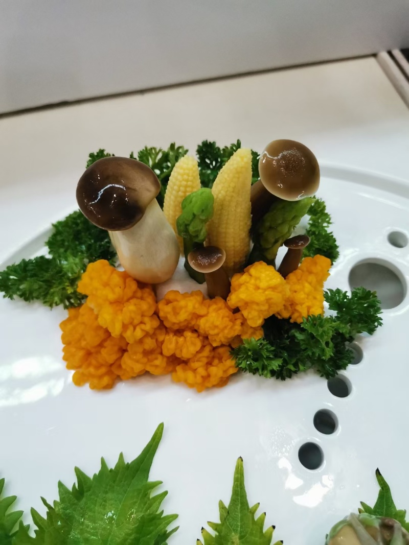 金耳鲜品，干品，菌种包，都有可以选。欢迎交流