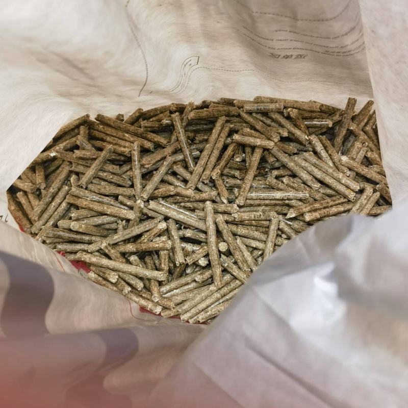 生物质颗粒燃料，易点易燃，热值高，更耐烧，厂家直销