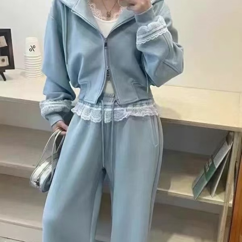 春秋季套装2025新款休闲洋气蕾丝两件卫衣两件套，200