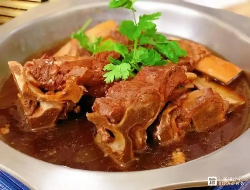 自己工厂加工的多肉龙骨块，颜色鲜亮，带肉多，价格不高