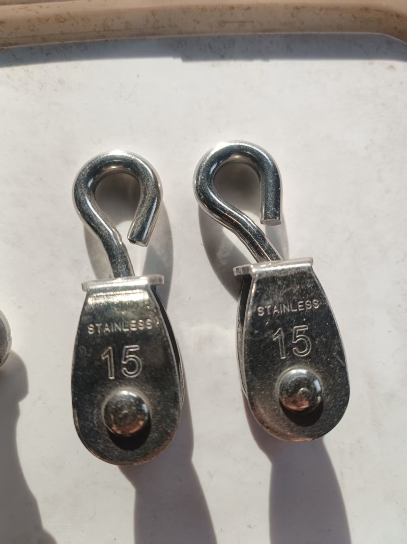 U型管卡，大棚滑轮，不锈钢滑轮厂家直销全国发货品质保证