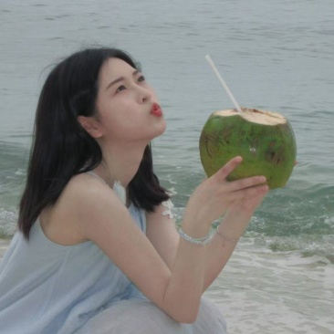 海南椰子大量上市，春季新品，口感清甜，