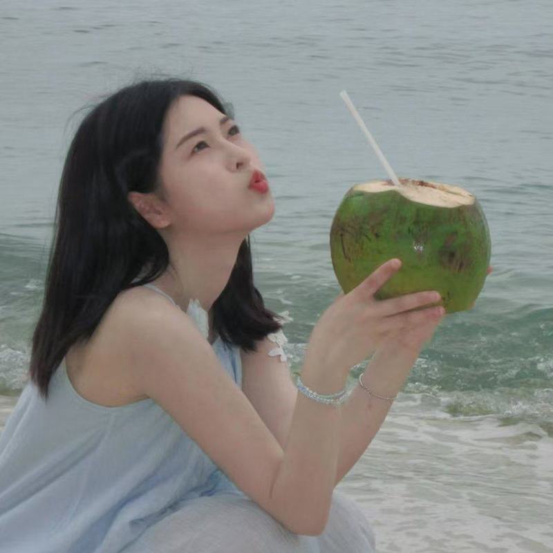 海南椰子大量上市，春季新品，口感清甜，