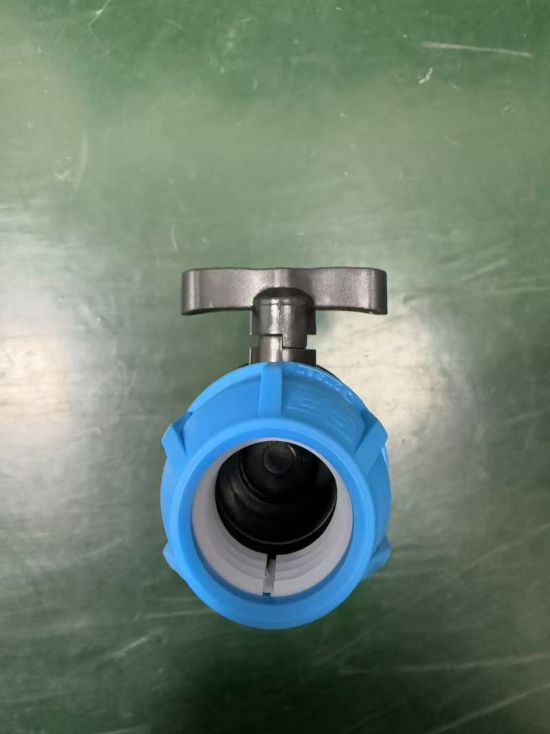 大棚配件设施球阀随接随用焕发节水牌塑料材质