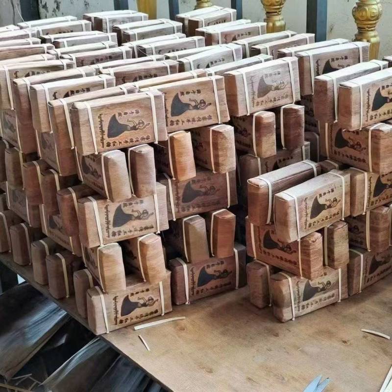 云南西双版纳傣家纯手工制作原生态笋叶红糖