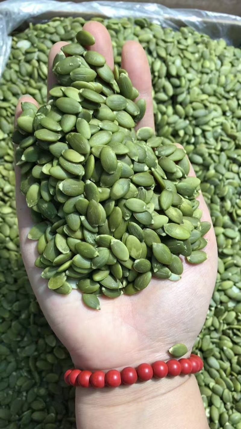 新疆无壳南瓜子仁免剥净重颗粒批发原味无油无糖无盐坚果炒货