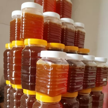 云南野生蜂蜜大量供应，货源充足，量大从优，欢迎咨询。