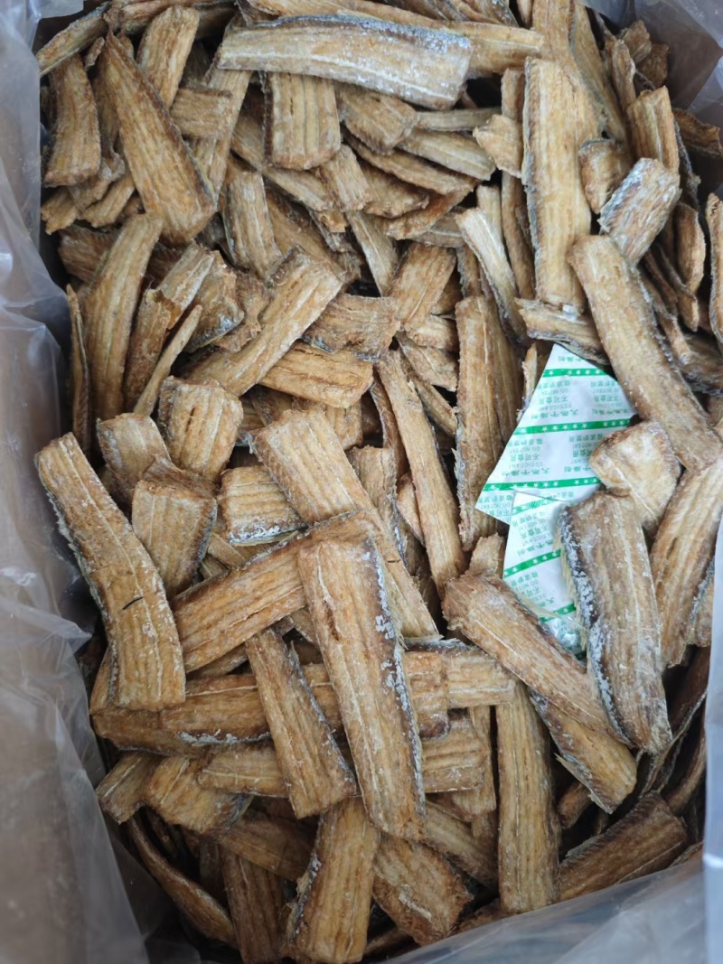 带鱼酥，酥脆好吃，鱼刺都是酥的，做下酒菜，休闲小零食