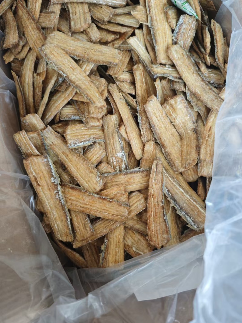 带鱼酥，酥脆好吃，鱼刺都是酥的，做下酒菜，休闲小零食