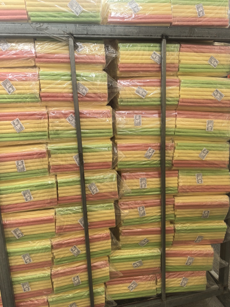 彩棒厂家直销的产品，量大从优，有量有价，旅游景点，商超电