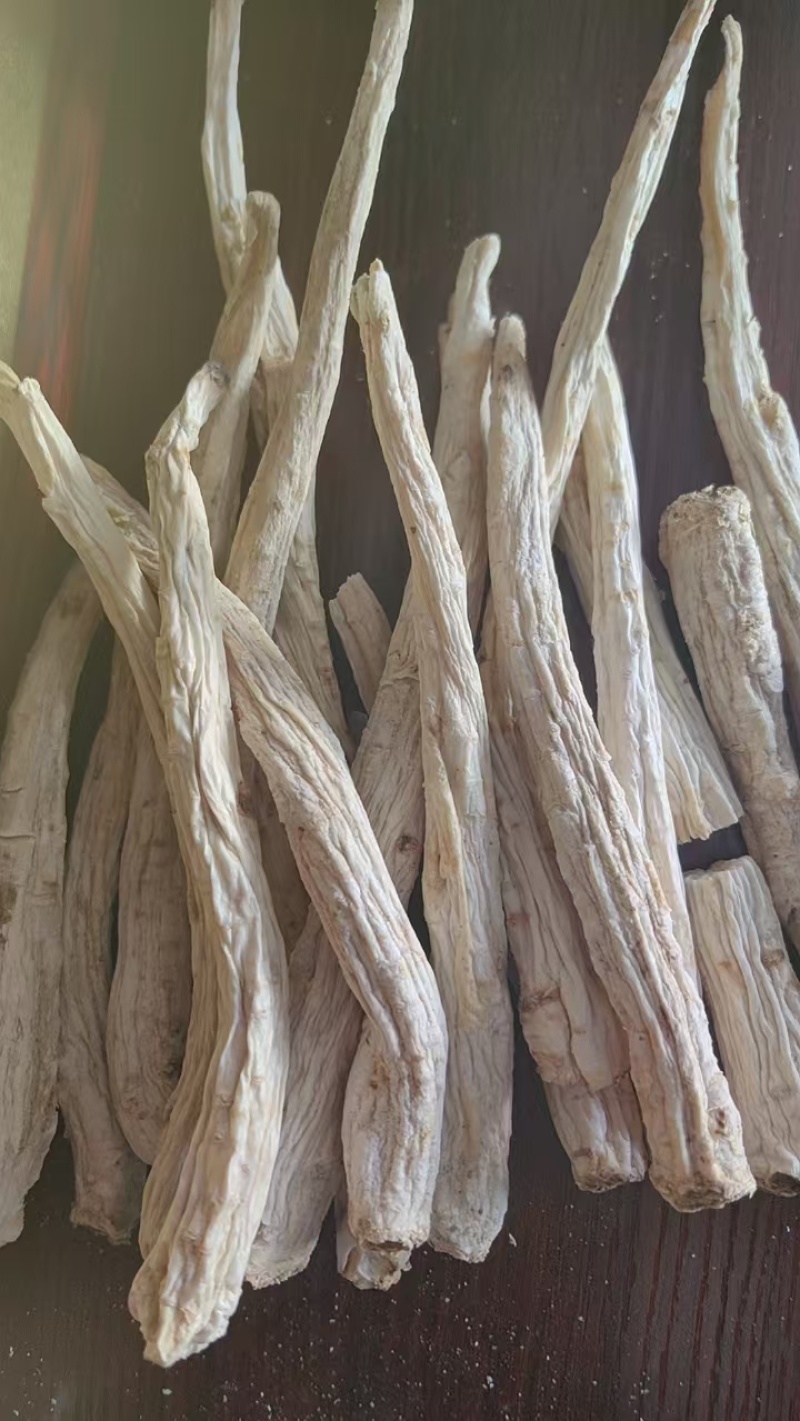 出售桔梗去皮干货，品质保证，大量有货，欢迎来电咨询