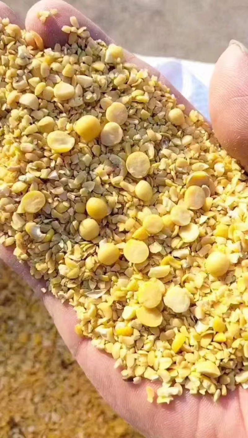 过风过筛精品碎大豆，适合养殖，种地，榨油压饼