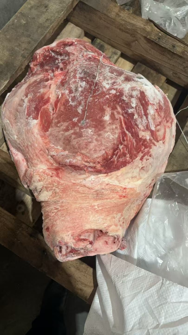 带骨后腿肉，4号肉，2号肉，猪头，都有货