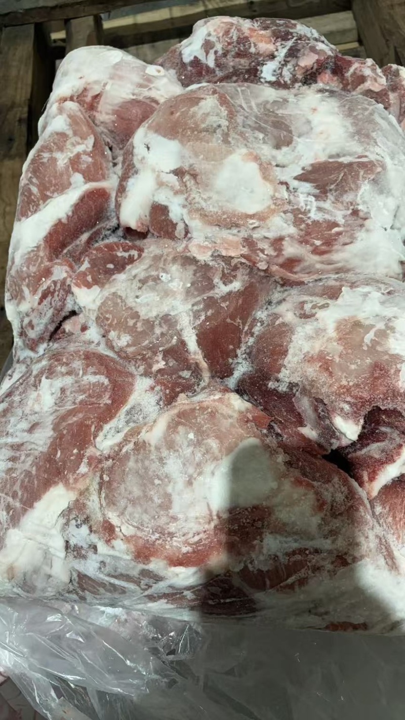 带骨后腿肉，4号肉，2号肉，猪头，都有货