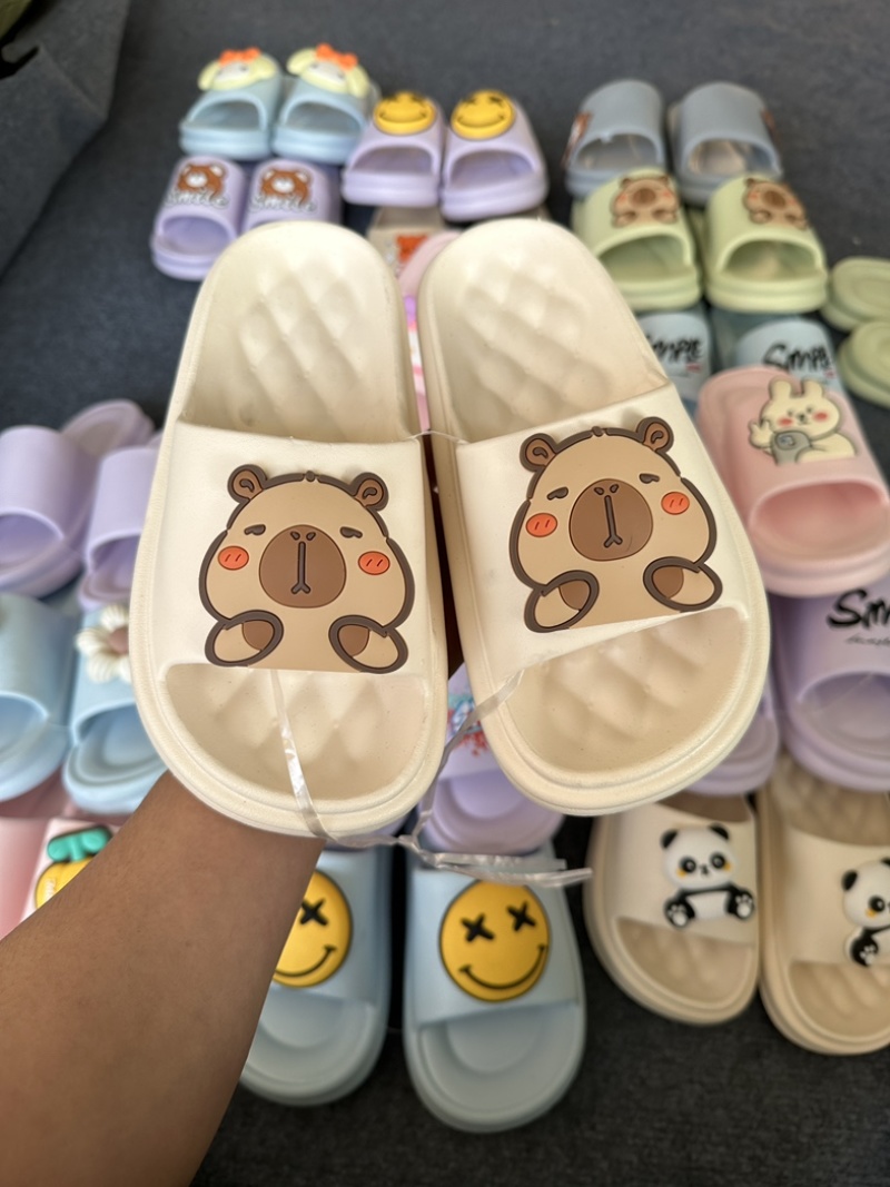 男女同款36-45码4.5元一双，一件110双起批………