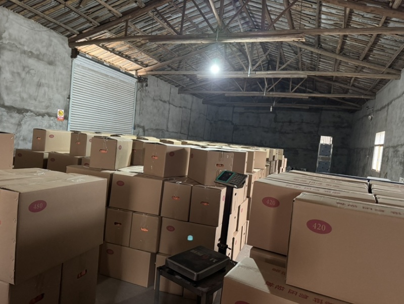 自己厂家直销鸡场直供土鸡蛋品质好价格实惠欢迎联系