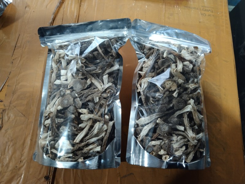 【浓汤杀手】排骨/鸡汤沸腾前撒一把，鲜味瞬间提升3个le