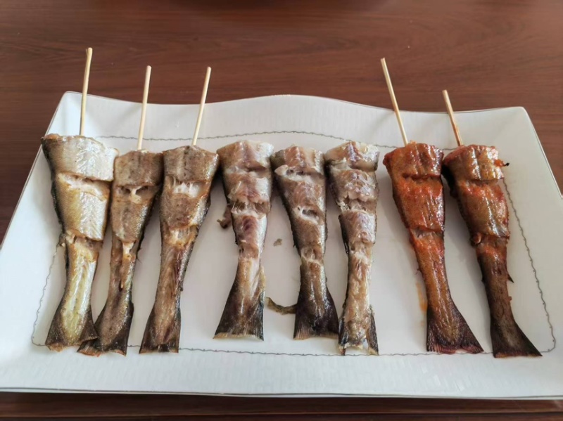狭鳕鱼鱼尾，烧烤鱼尾。