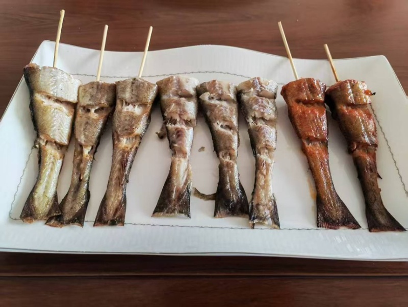 狭鳕鱼鱼尾，烧烤鱼尾。