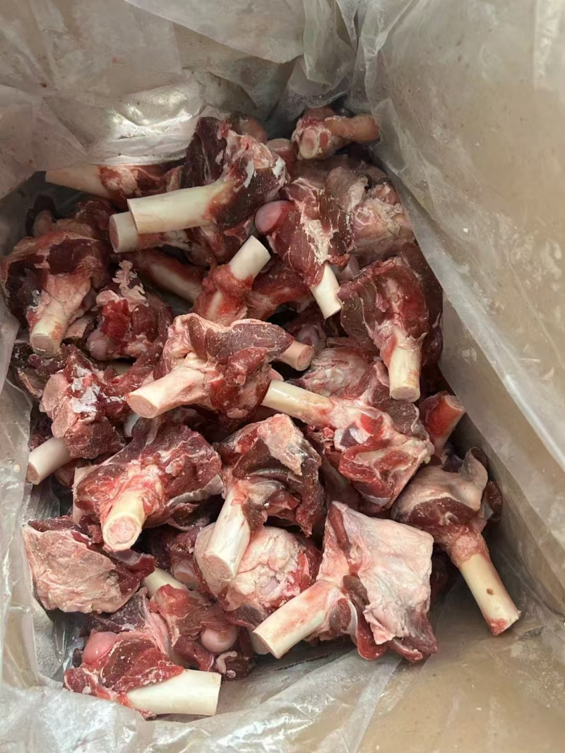 超满肉羊棒骨肉含量超高，带骨髓