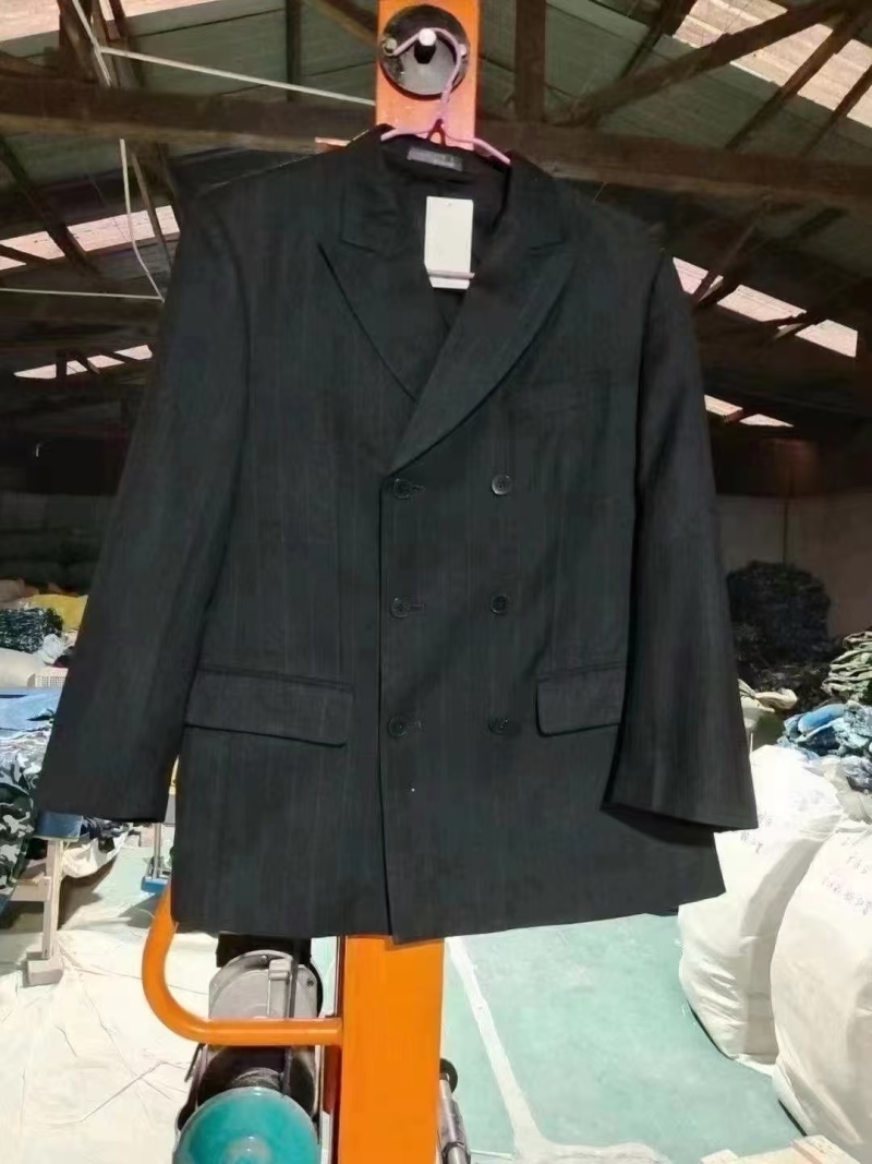 西装外套赶集摆摊