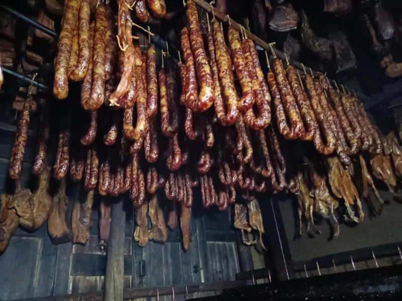 腊肠湖南特产原味香肠农家自制手工烟熏腊味