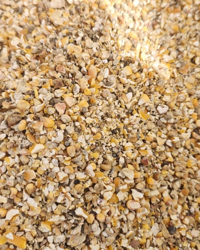 碎玉米，毛粮和净粮，大量现货欢迎新老朋友来厂选购，价格美丽。