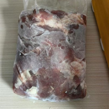 大块牛腿肉