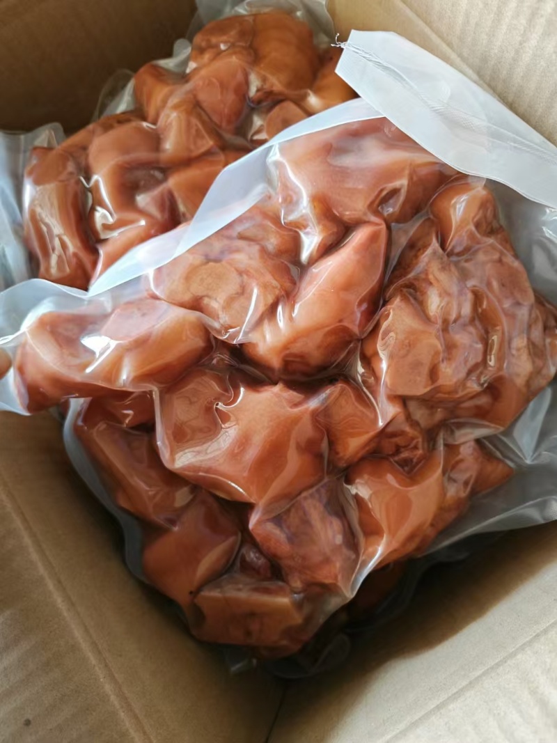 熟食工厂直销猪蹄:四分八分劈半全蹄五香卤味可定制