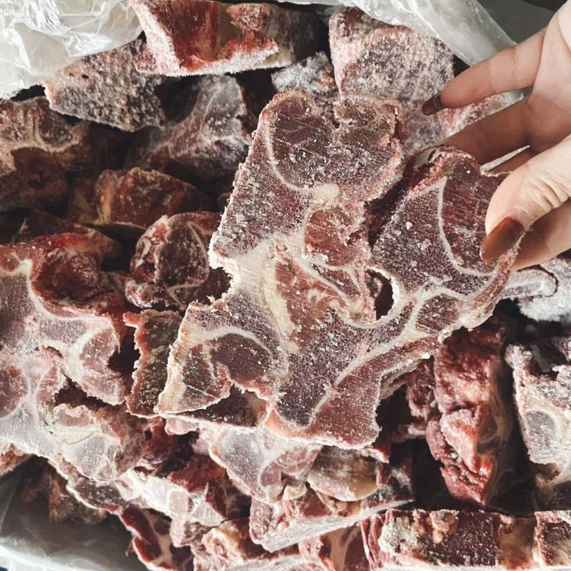 多肉牛脖骨