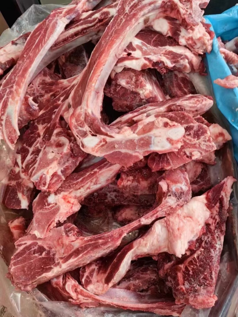 多肉肋排条现场实拍，最新日期这么便宜的骨头，你想怎么用