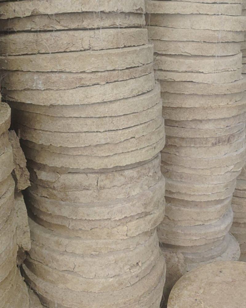 豆饼牛羊饲料，开口好，质量邹优，厂家直销量大从优，欢迎选